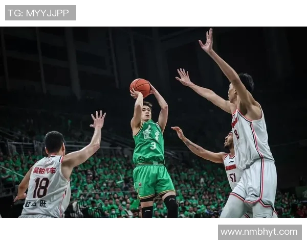 CBA精彩对决辽宁队迎战新疆队4月16日比赛视频回顾与精彩瞬间分析